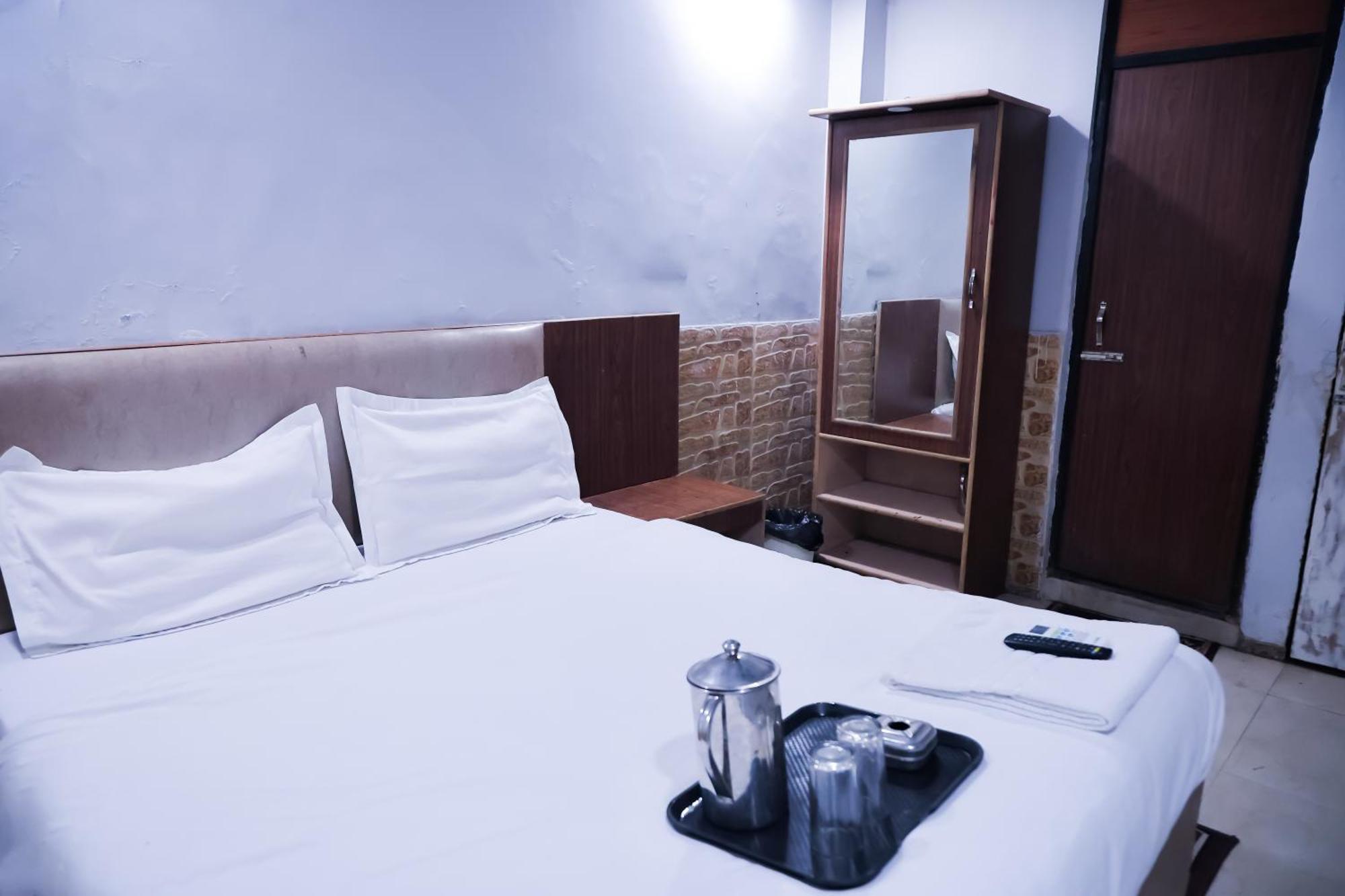 Mannat Stay Hotel - Laxmi Nagar New Delhi Luaran gambar