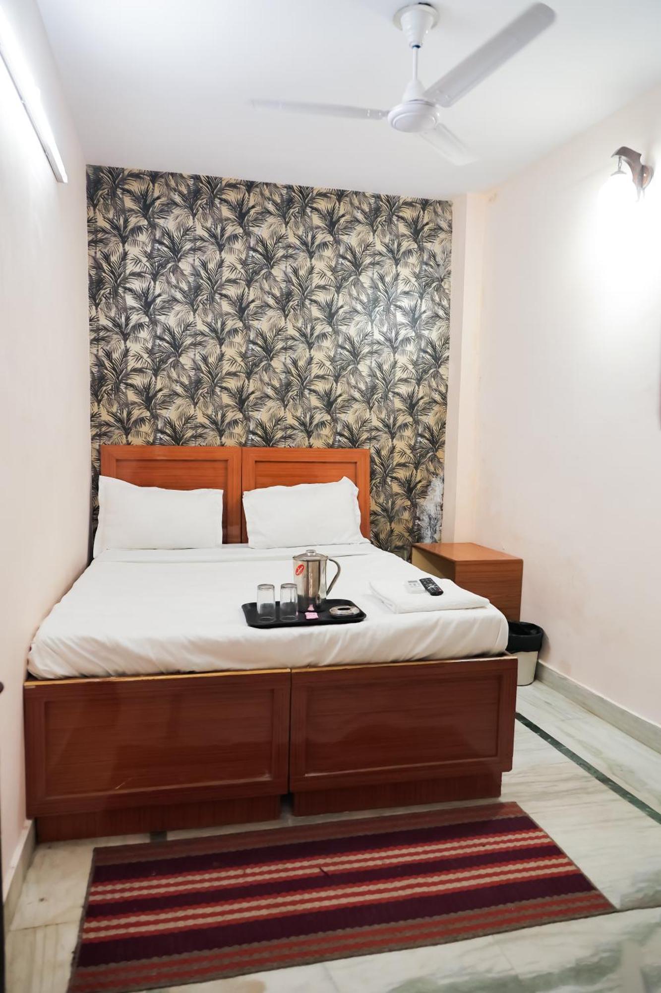Mannat Stay Hotel - Laxmi Nagar New Delhi Luaran gambar